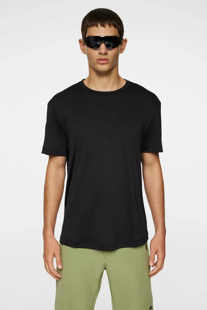 Ade T-shirt