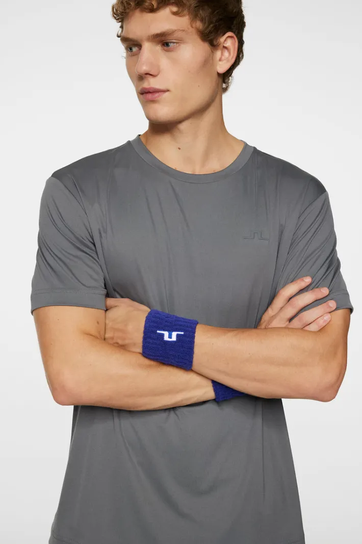Ade T-shirt
