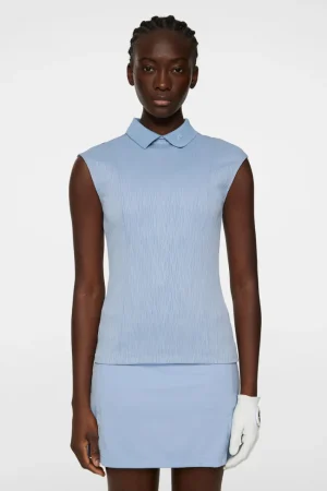 Lila Sleeveless Top