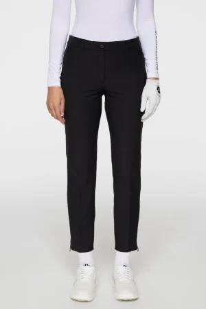 Pia Pant