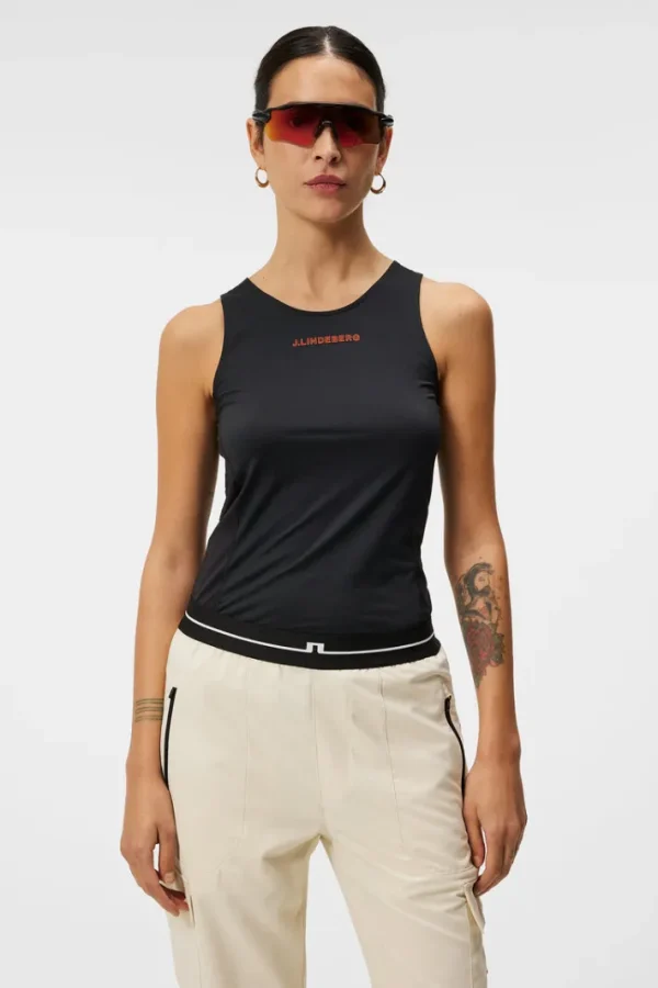 Tanice Top